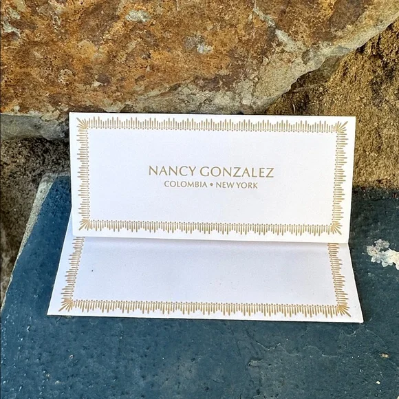 Nancy Gonzalez Rare Handwoven Genuine Crocodile Net Bag ivory & Black Leather - Picture 15 of 16